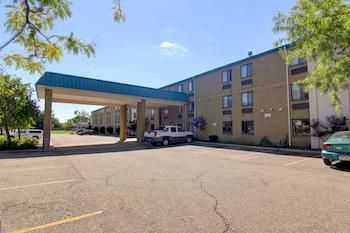 Americinn By Wyndham Wi Hotel