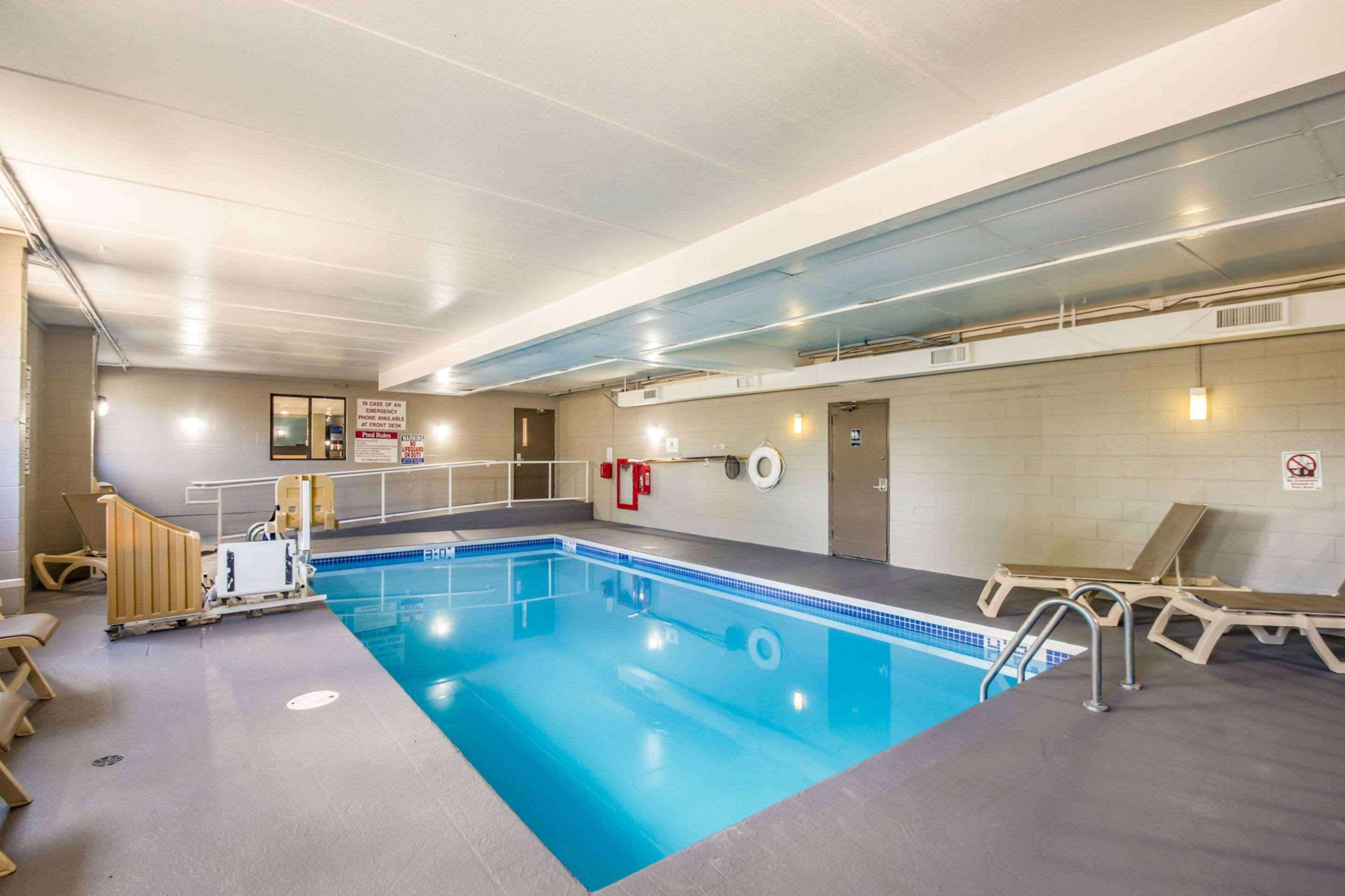 Hotel Americinn By Wyndham Wi Madison