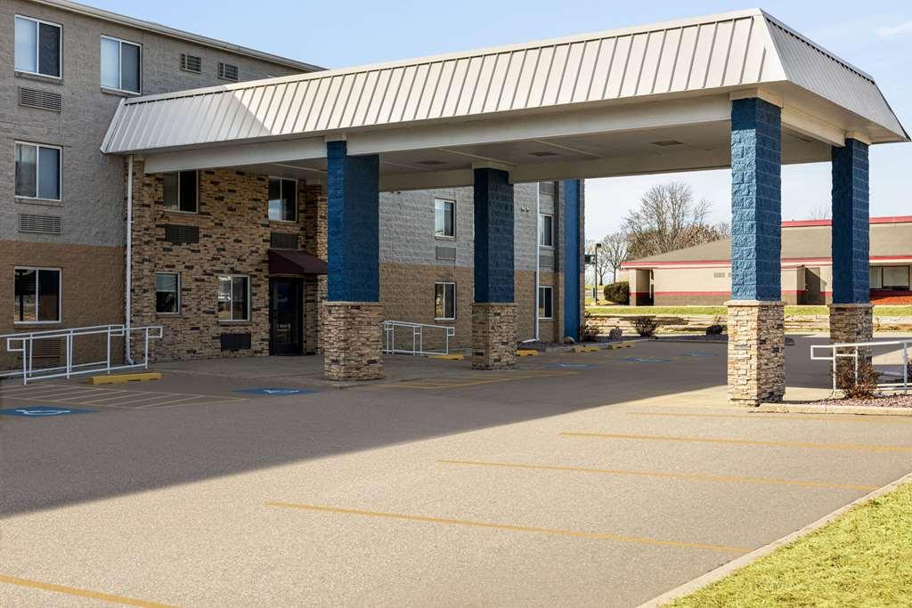 Hotel Americinn By Wyndham Wi Madison